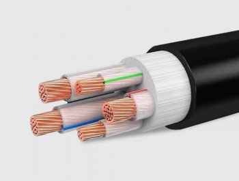 电力电缆的内屏蔽层与外屏蔽层各在什么部位？采用什么材料？